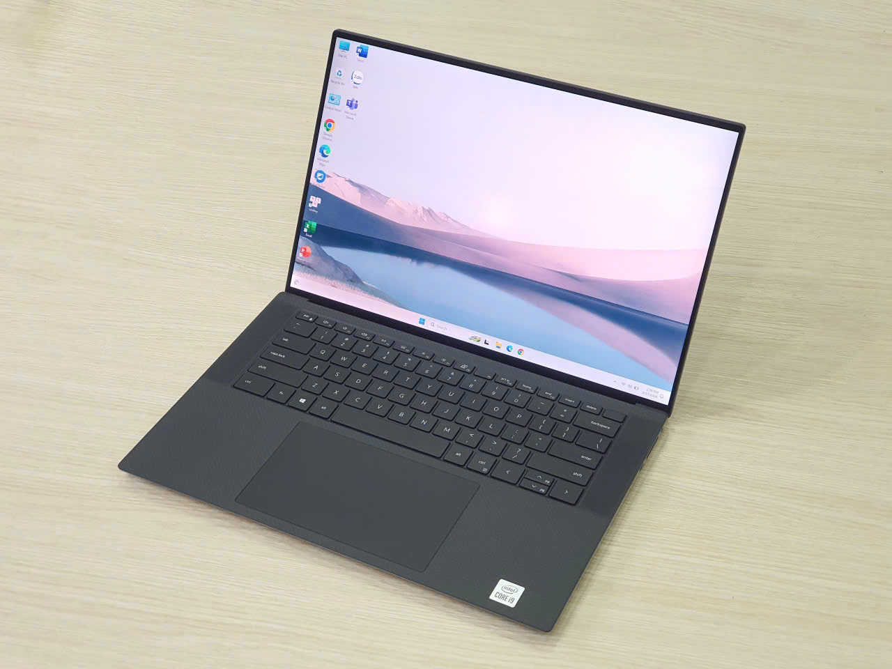 laptop đồ họa dell precision 5550